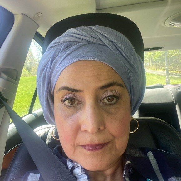 Meet your Posher, Faranak - Picture 3 of 3